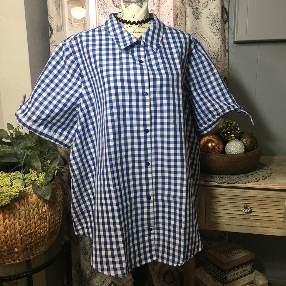 Roman’s cotton/poly blend plaid button front with cute short bow tie sleeve